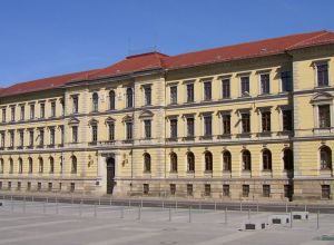 Verfassungsgerichtshof und Landgericht Leipzig